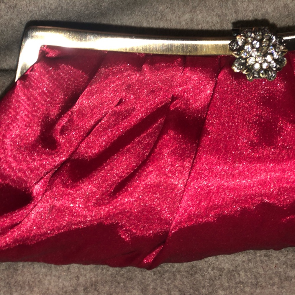 Purse - Picture 2 of 4